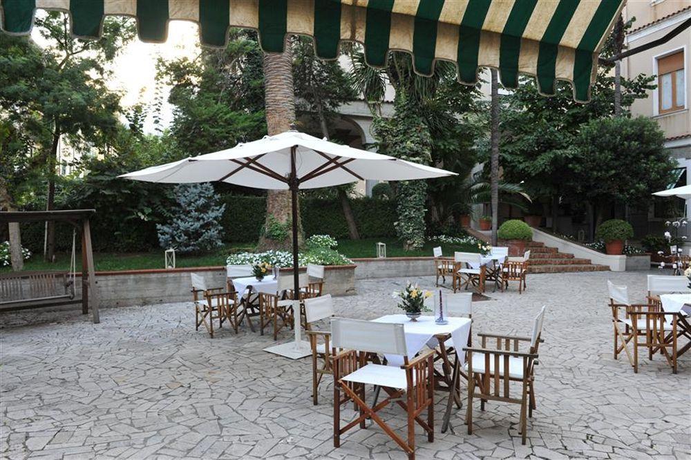 Hotel Victoria Maiorino Cava deʼ Tirreni Buitenkant foto