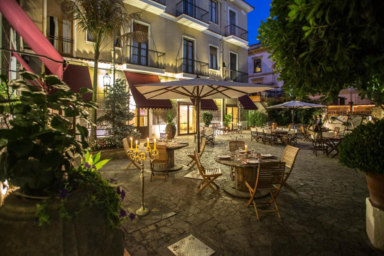 Hotel Victoria Maiorino Cava deʼ Tirreni Buitenkant foto